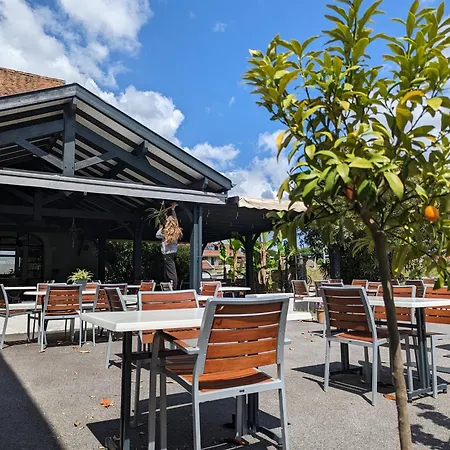 Logis Du Relais - & Restaurant Hotel