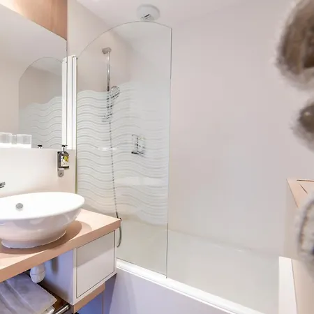 Logis Du Relais Hotel