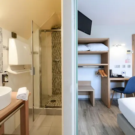 Logis Du Relais Hotel 3*