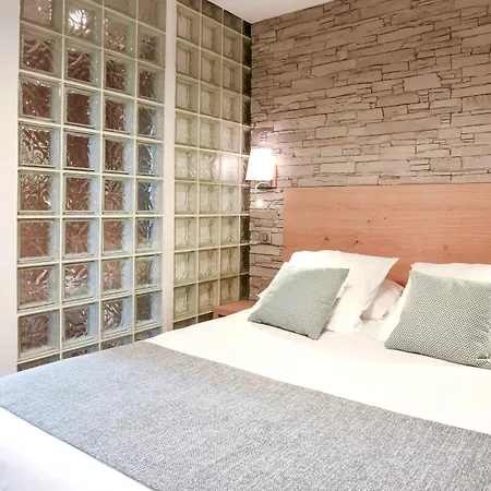 Hotel Logis Du Relais - & Restaurant Berenx