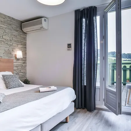Logis Du Relais - & Restaurant Hotel
