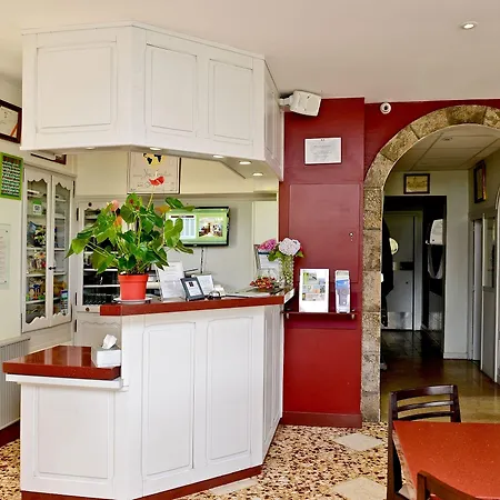 Logis Du Relais - & Restaurant Hotel 3*
