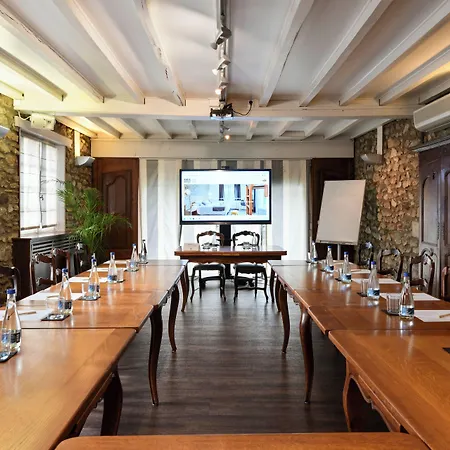 Logis Du Relais - & Restaurant Hotel