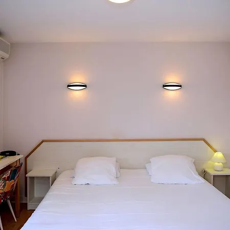 Hotel Logis Du Relais 3*