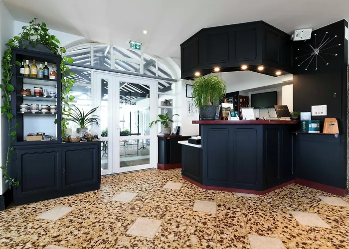 Logis Du Relais - & Restaurant